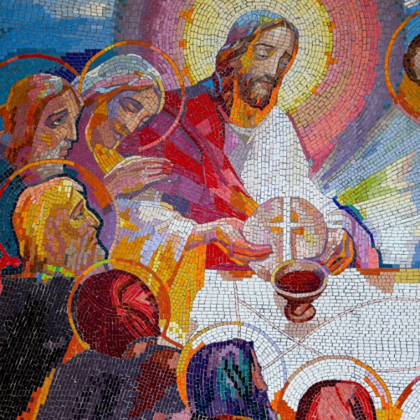 Reflexión teológica para el Corpus Christi 2026 (7 de junio). Descubre el verdadero sentido de la Eucaristía frente a nuestras necesidades materiales y espirituales.