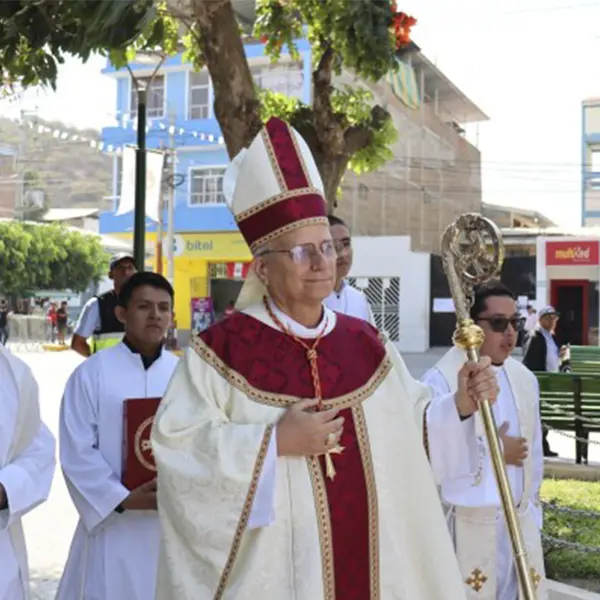 cardinal Robert Francis Prevost nouveau Pape Léon XIV
