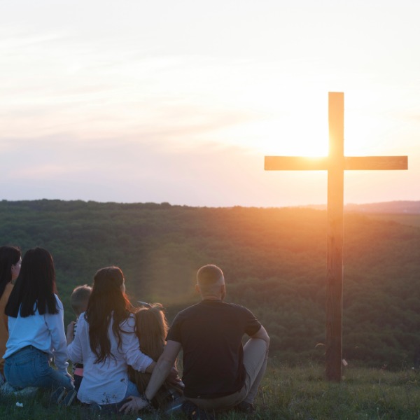 Méditation spirituelle pour le 13e dimanche du temps ordinaire (28 juin 2026). Découvrez le sens du vrai amour, de l'accueil et de la vie nouvelle en Jésus Christ.